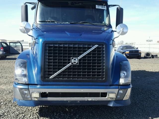 4V4NC9GH67N454767 - 2007 VOLVO VN VNL BLUE photo 7