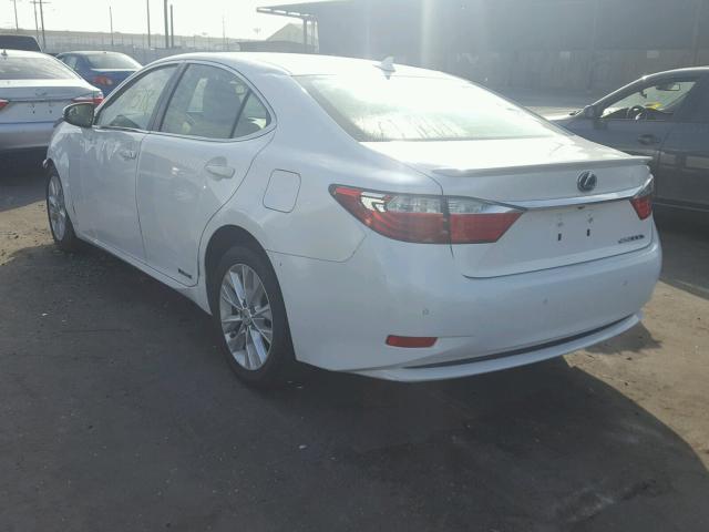 JTHBW1GG9E2046520 - 2014 LEXUS ES 300H WHITE photo 3