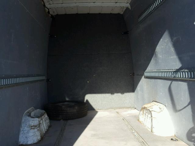 WDYPE845575203584 - 2007 FREIGHTLINER SPRINTER 2 WHITE photo 9