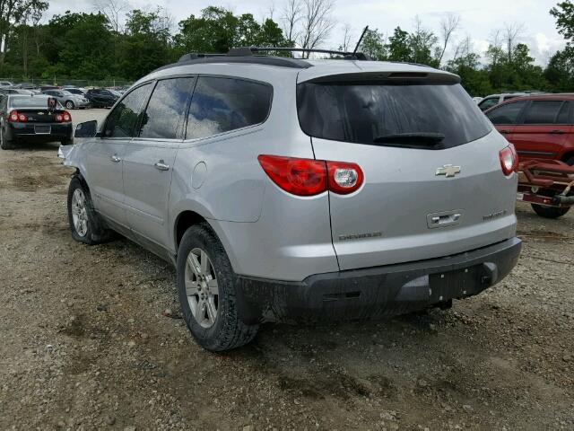 1GNER23DX9S124887 - 2009 CHEVROLET TRAVERSE SILVER photo 3