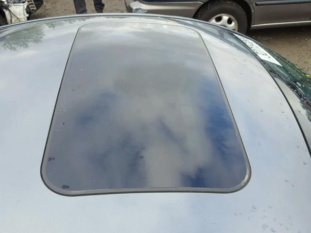 3VWCD31CX4M415399 - 2004 VOLKSWAGEN NEW BEETLE 石墨色 照片 9