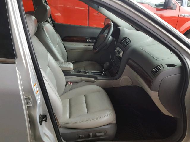 1LNHM87A21Y690370 - 2001 LINCOLN LS Gümüş foto 5