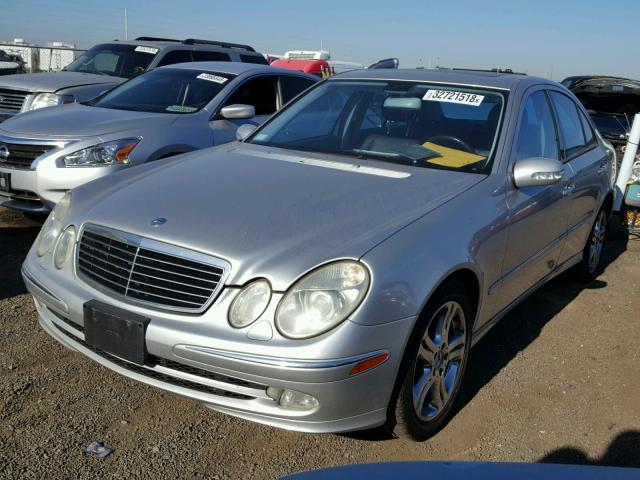 WDBUF70J14A480078 - 2004 MERCEDES-BENZ E 500 SILVER photo 2