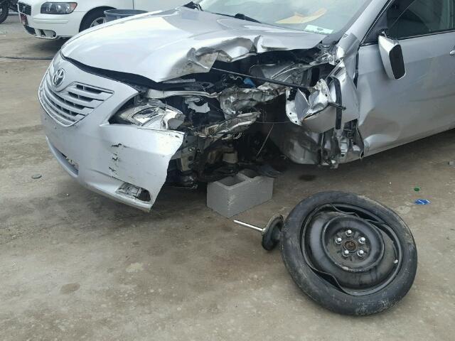 4T1BK46K49U075000 - 2009 TOYOTA CAMRY SE SILVER photo 9