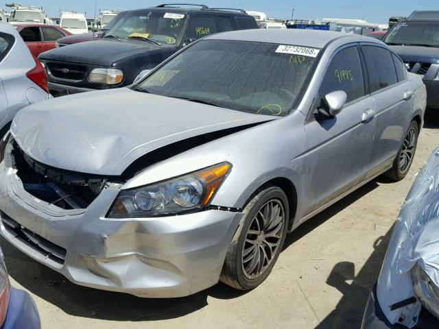 1HGCP2F4XBA126976 - 2011 HONDA ACCORD LXP SILVER photo 2