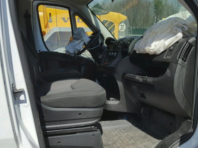 3C6TRVNG9GE127909 - 2016 RAM PROMASTER WHITE photo 5