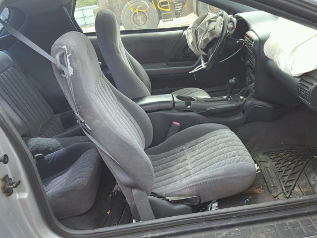 2G1FP22K9V2122550 - 1997 CHEVROLET CAMARO BAS ვერცხლისფერი ფოტო 5