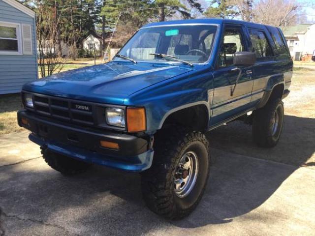 JT4RN62D4G0032083 - 1986 TOYOTA 4RUNNER RN BLUE photo 2