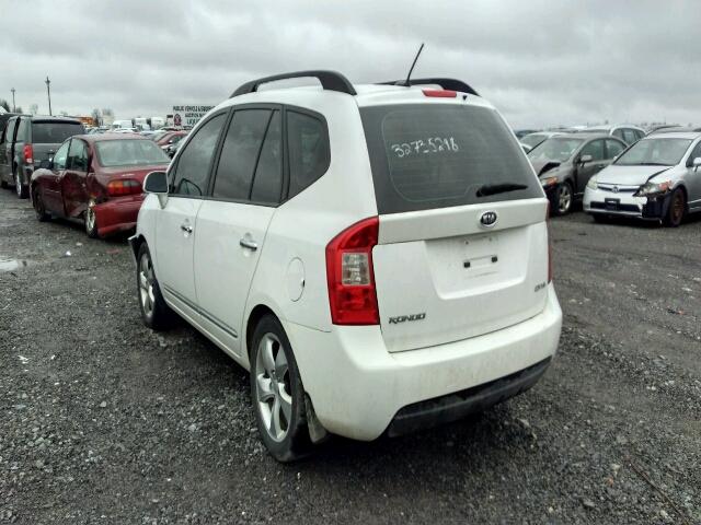 KNAFG526197225260 - 2009 KIA RONDO LX WHITE photo 3