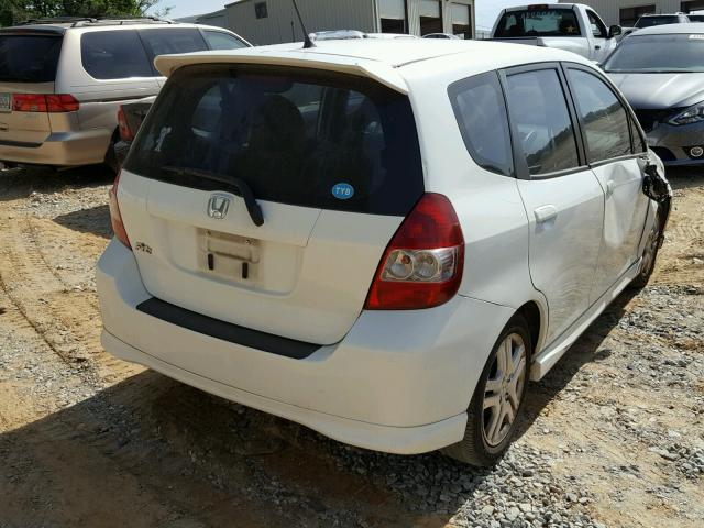 JHMGD38647S046263 - 2007 HONDA FIT S WHITE photo 4