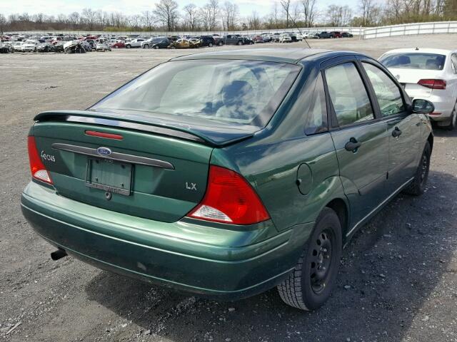 1FAFP33P1YW415987 - 2000 FORD FOCUS LX GREEN photo 4