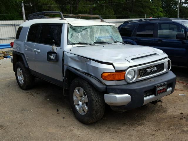 JTEBU11FX8K051832 - 2008 TOYOTA FJ CRUISER SILVER photo 1