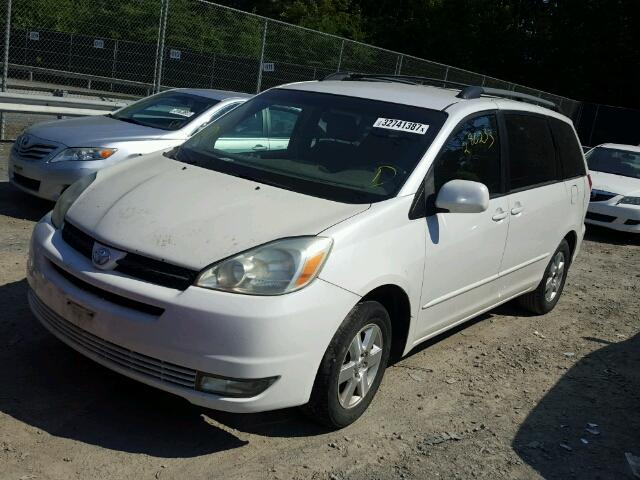 5TDZA22C64S036737 - 2004 TOYOTA SIENNA XLE WHITE photo 2