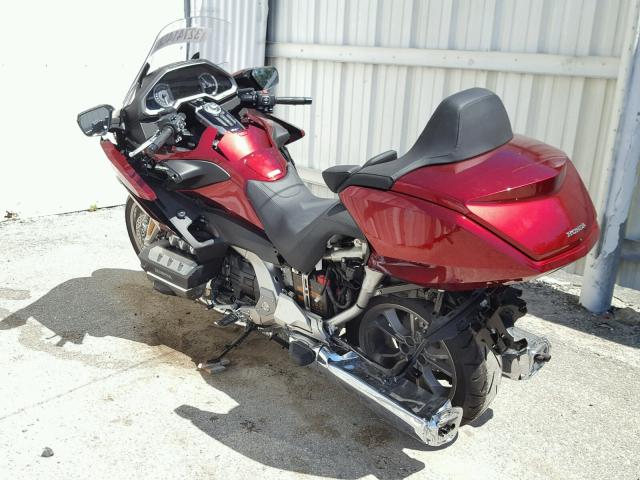 JH2SC7907JK000750 - 2018 HONDA GL1800 RED photo 3