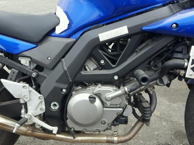 JS1VP53A452105729 - 2005 SUZUKI SV650 BLUE photo 7