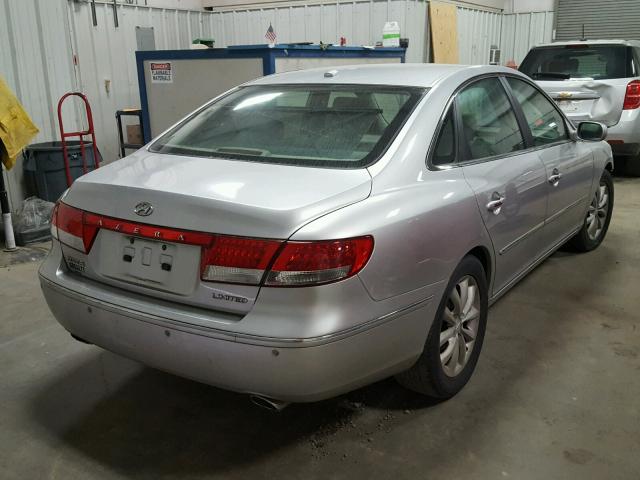 KMHFC46F77A217761 - 2007 HYUNDAI AZERA SE SILVER photo 4