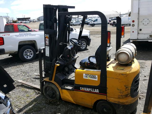 0000000AT82C02513 - 2000 CATERPILLAR FORKLIFT YELLOW photo 3