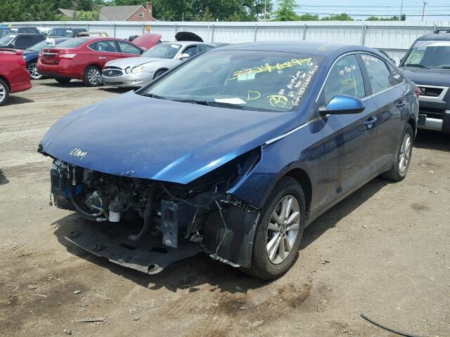 5NPE24AF8FH189129 - 2015 HYUNDAI SONATA SE BLUE photo 2