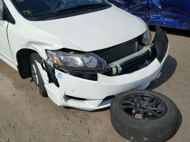 2HGFA1F63BH000437 - 2011 HONDA CIVIC LX-S WHITE photo 9
