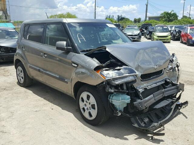 KNDJT2A52D7516620 - 2013 KIA SOUL GRAY photo 1