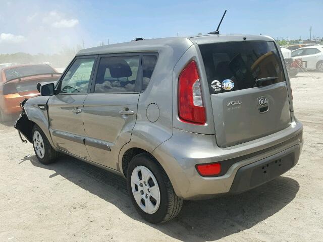 KNDJT2A52D7516620 - 2013 KIA SOUL GRAY photo 3