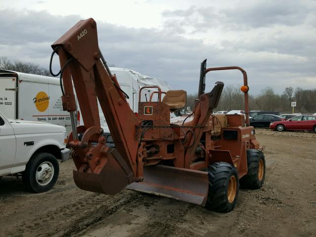 000000000006C2255 - 1994 DITCH WITCH TRENCHER ORANGE photo 2