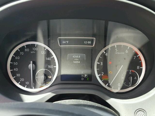 SJKCH5CP2HA018112 - 2017 INFINITI QX30 BASE BLACK photo 8