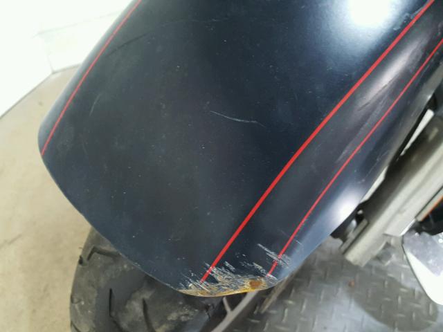 1HD1KHM17BB640549 - 2011 HARLEY-DAVIDSON FLTRX 黑色 照片 17