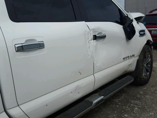 1N6AA1E55HN559079 - 2017 NISSAN TITAN SV WHITE photo 10