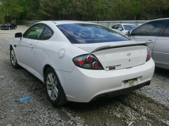 KMHHM66DX8U279607 - 2008 HYUNDAI TIBURON GS WHITE photo 3