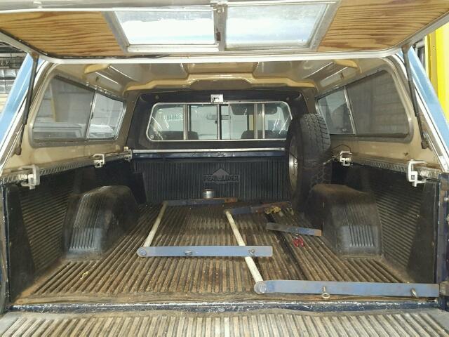2FTHF26L8HCA19771 - 1987 FORD F250 TWO TONE photo 6