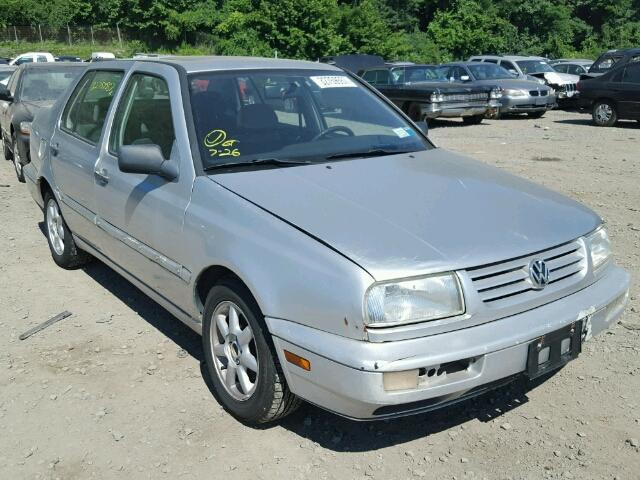 3VWRB81H9WM233074 - 1998 VOLKSWAGEN JETTA GL SILVER photo 1