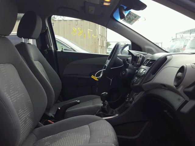 1G1JB6SH2C4207631 - 2012 CHEVROLET SONIC LS GRAY photo 5