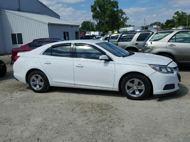 1G11B5SL4FU112782 - 2015 CHEVROLET MALIBU WHITE photo 9