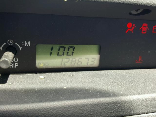 JTLKT334354005956 - 2005 TOYOTA SCION XB BLUE photo 8