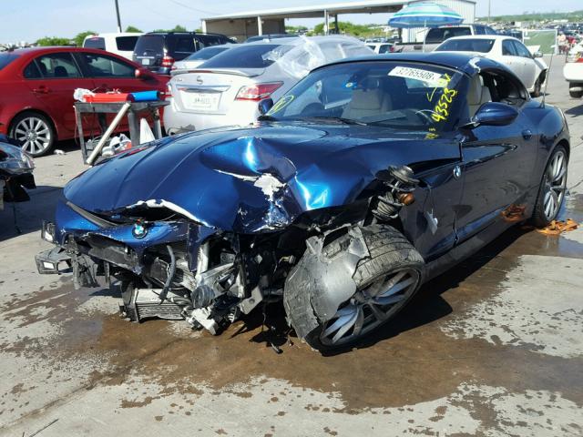 WBALM7C53BE383243 - 2011 BMW Z4 SDRIVE3 BLUE photo 2