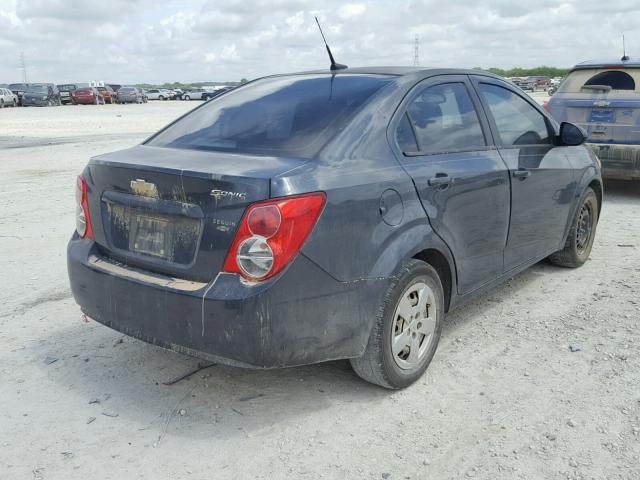 1G1JA5SH6D4157072 - 2013 CHEVROLET SONIC LS 灰色 照片 4