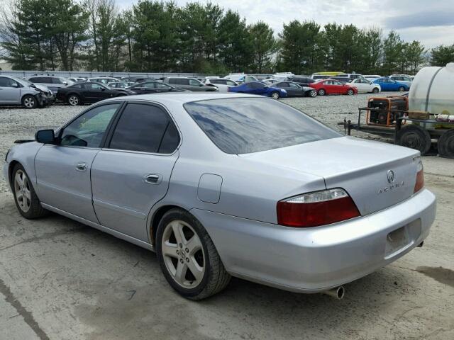 19UUA56842A044154 - 2002 ACURA 3.2TL TYPE SILVER photo 3