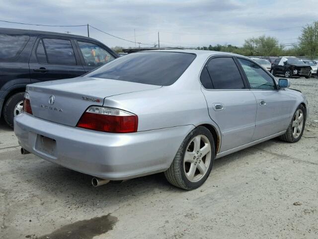 19UUA56842A044154 - 2002 ACURA 3.2TL TYPE SILVER photo 4