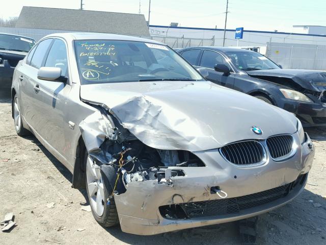 WBANV13548C150494 - 2008 BMW 528 XI CREAM photo 1