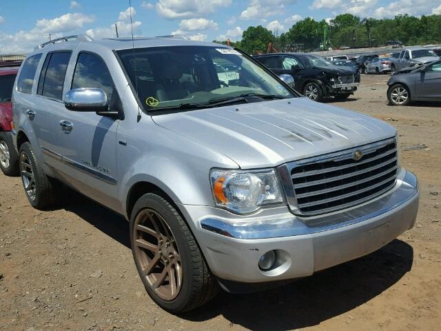 1A8HW58228F120646 - 2008 CHRYSLER ASPEN SILVER photo 1