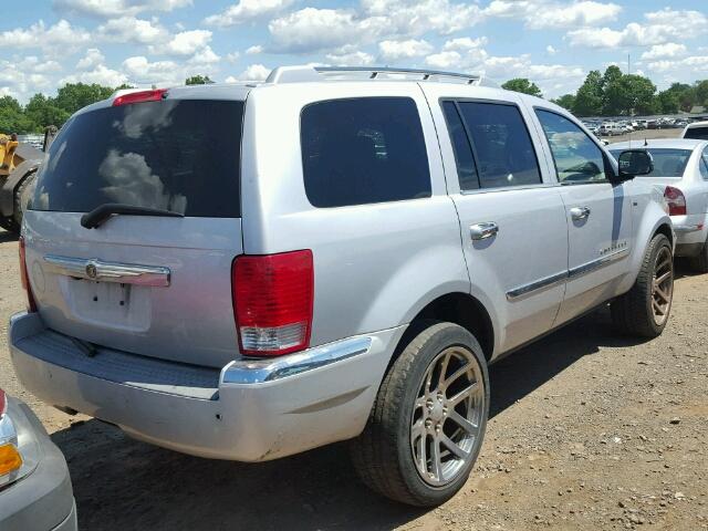 1A8HW58228F120646 - 2008 CHRYSLER ASPEN SILVER photo 4