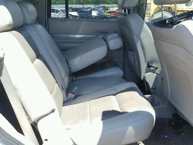 1A8HW58228F120646 - 2008 CHRYSLER ASPEN SILVER photo 6