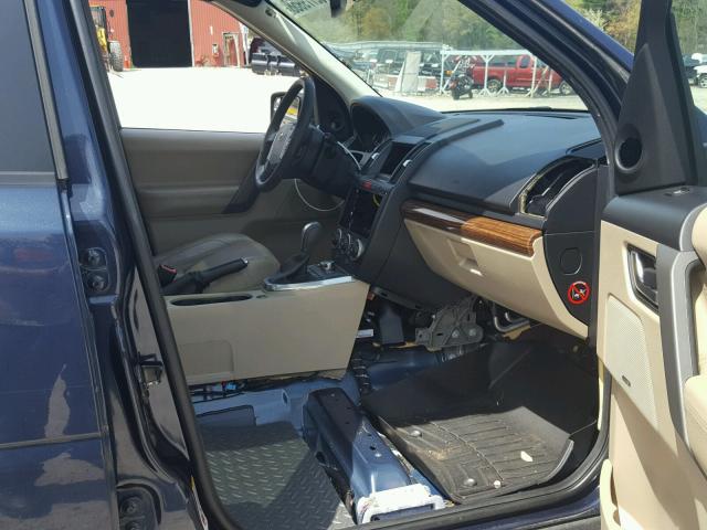 SALFT24N59H130480 - 2009 LAND ROVER LR2 HSE TE BLUE photo 5