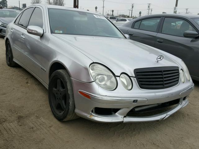 WDBUF70J55A757252 - 2005 MERCEDES-BENZ E 500 SILVER photo 1