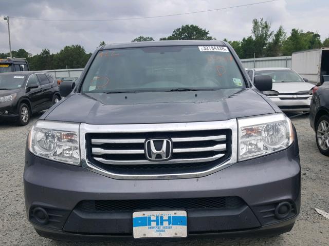 5FNYF3H27FB032317 - 2015 HONDA PILOT LX GRAY photo 9