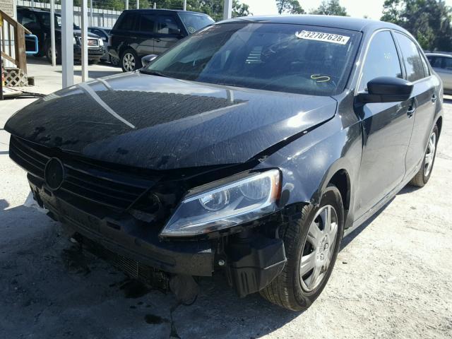 3VW2K7AJ2DM305048 - 2013 VOLKSWAGEN JETTA BASE 黑色 照片 2