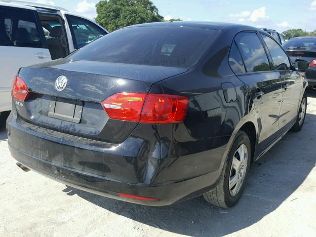 3VW2K7AJ2DM305048 - 2013 VOLKSWAGEN JETTA BASE 黑色 照片 4