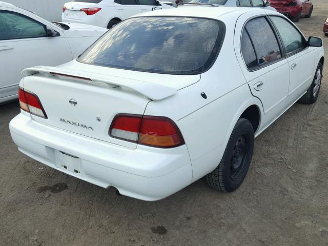 JN1CA21D9XT814411 - 1999 NISSAN MAXIMA GLE WHITE photo 4