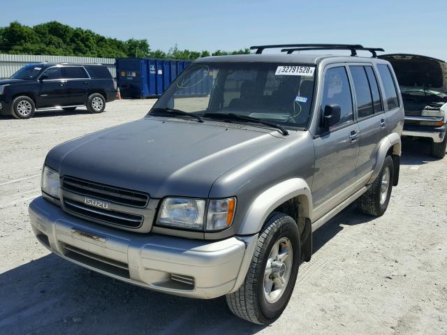 JACDJ58X417J06956 - 2001 ISUZU TROOPER S SILVER photo 2